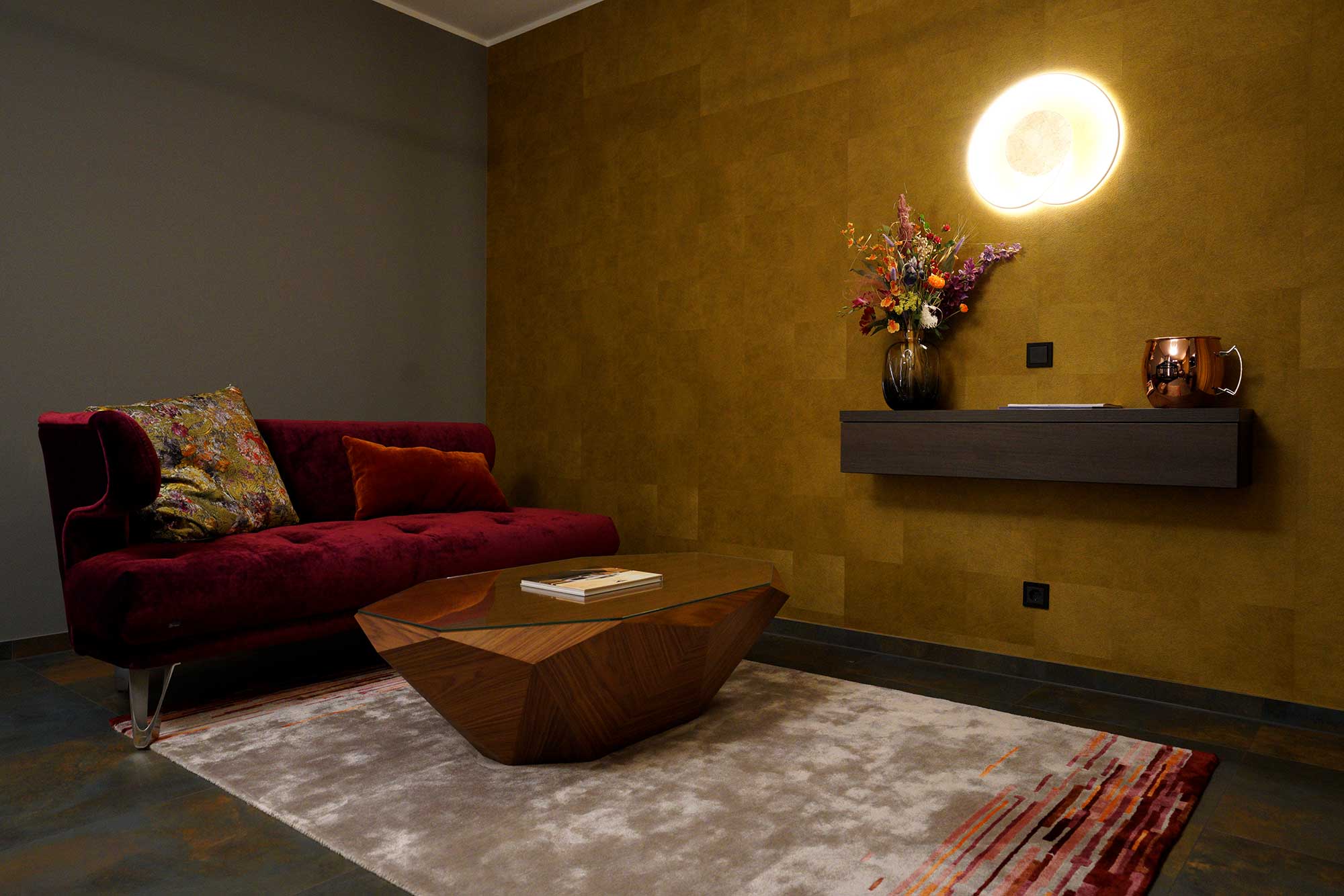 Motel24 Rietberg Suite mit Sofalandschaft CarlMakesMedia Motel24 Rietberg Suite mit Sofalandschaft