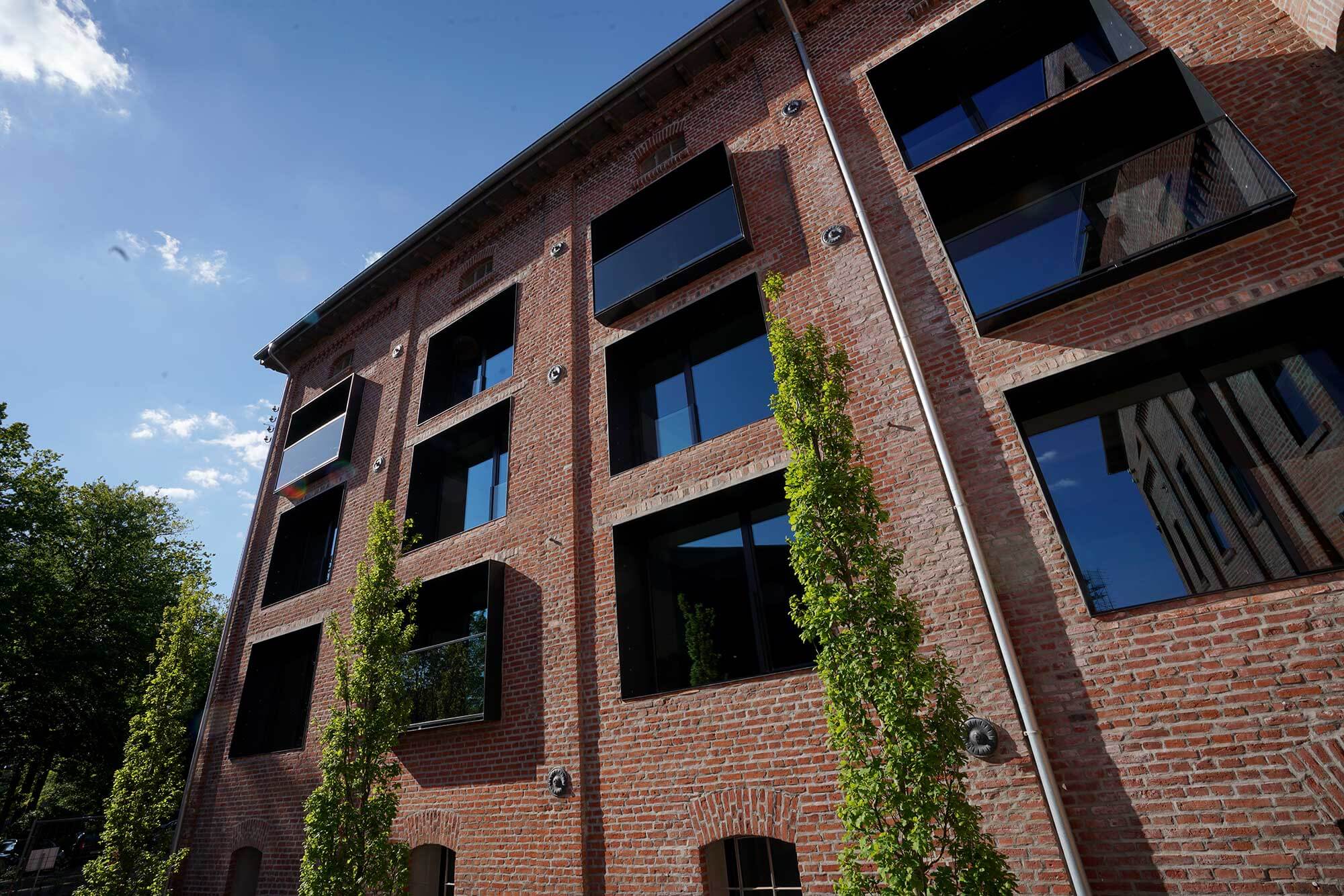 Hotel Pölter Isselhorst Außenfassade »Markus T« CarlMakesMedia Hotel Pölter Isselhorst Außenfassade »Markus T«