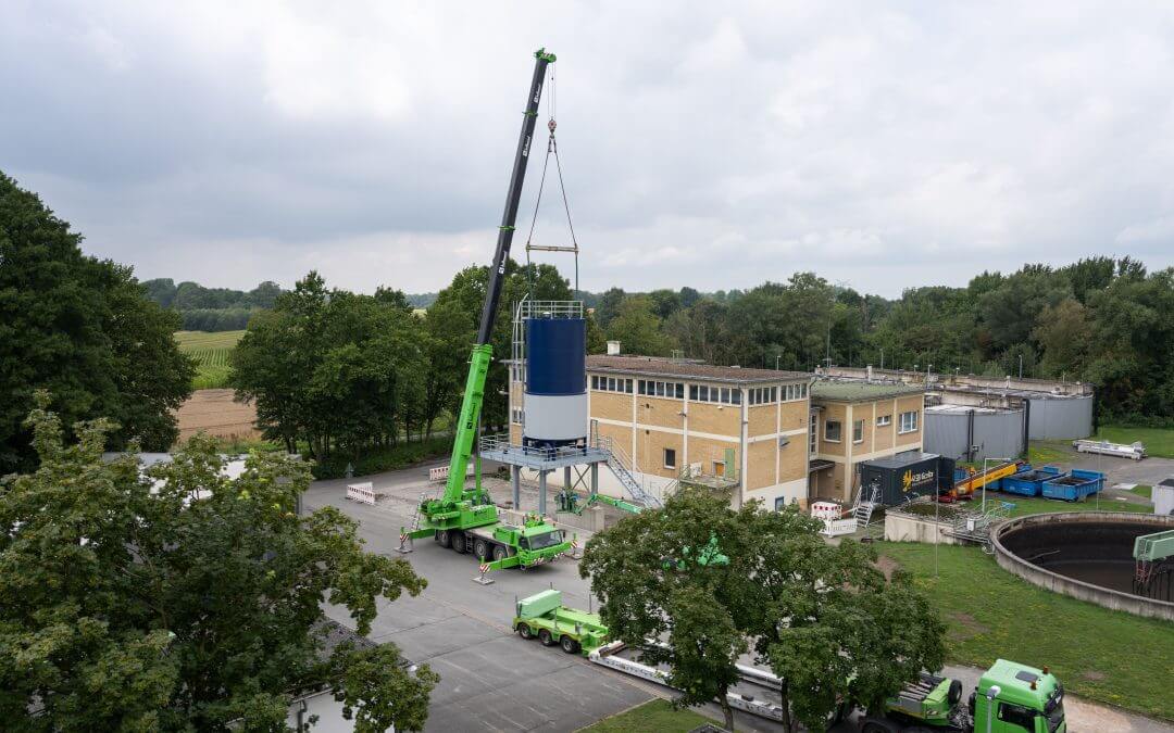 Neues Klärschlammsilo am Klärwerk Putzhagen aufgestellt