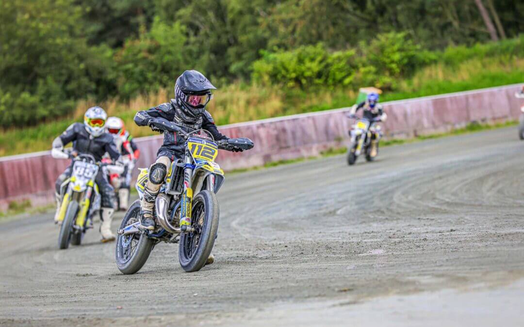 11 JAHRE ALT und schneller als die Feuerwehr