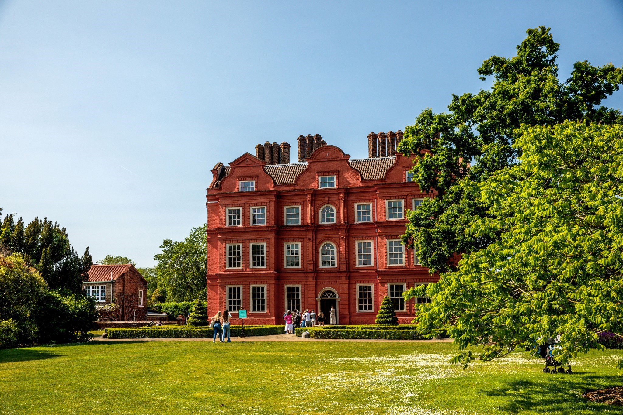 Kew Palace - Danielas Blog #18 – The Royal Botanic Gardens Kew