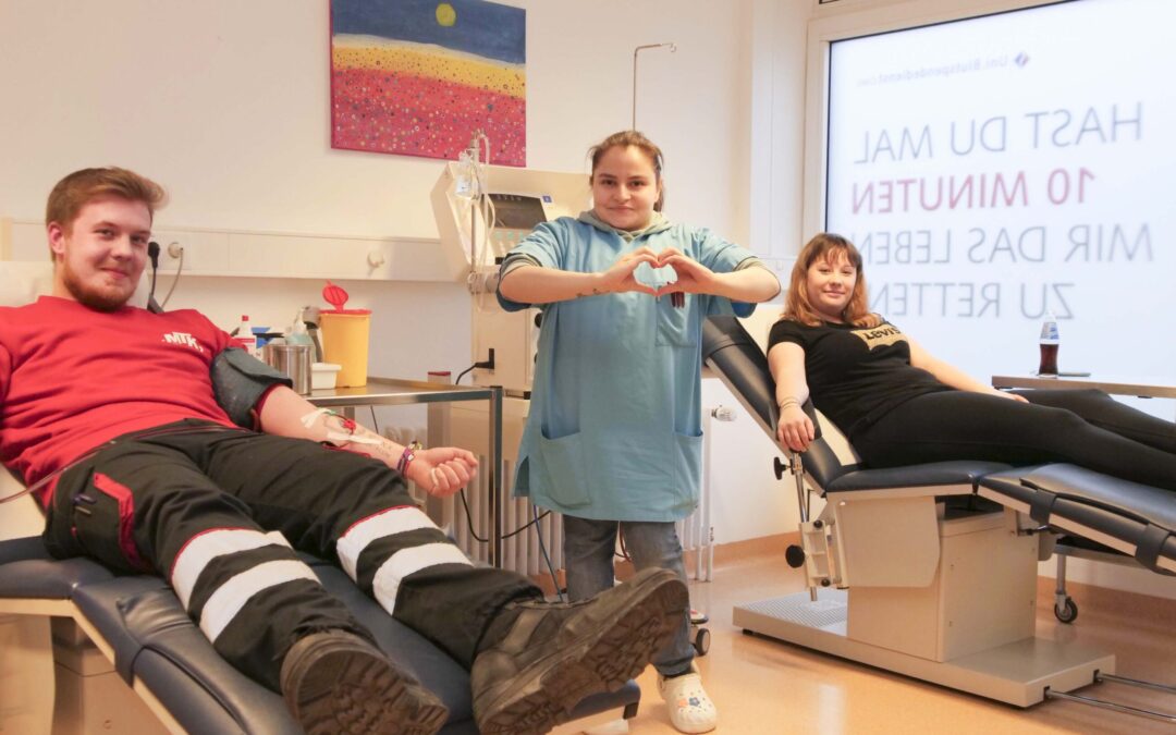 Blut und Blumen am Valentinstag: Schon mal daran gedacht, ein Leben zu verschenken?